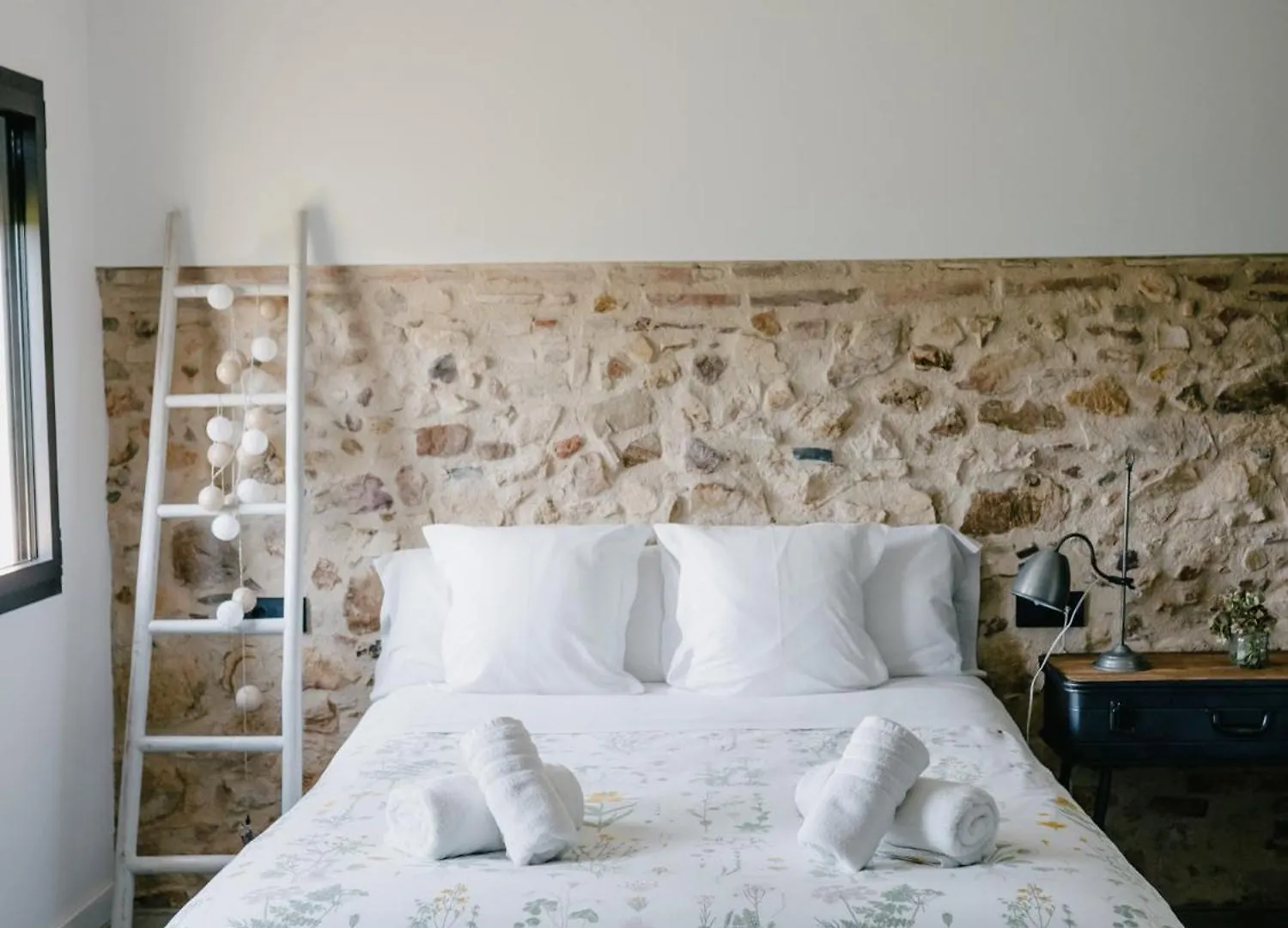 Farm stay Can Serra 1786 Llagostera